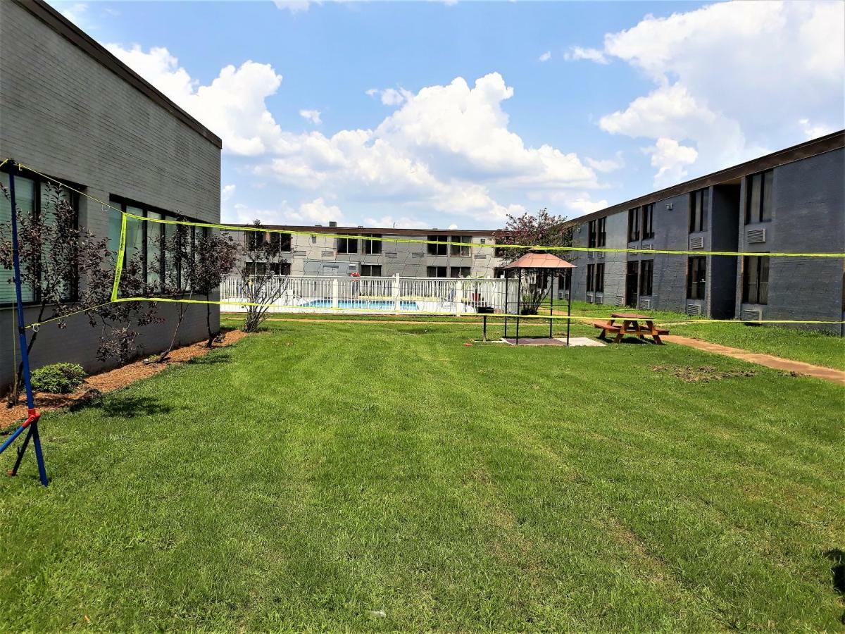 Madison Inn & Suites Exterior foto